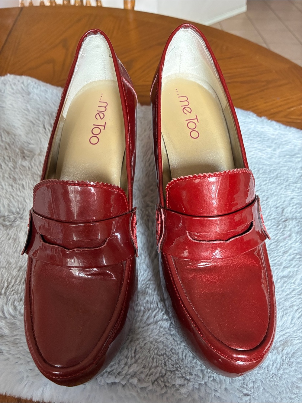 me too Women's Red Patent Penny Loafers